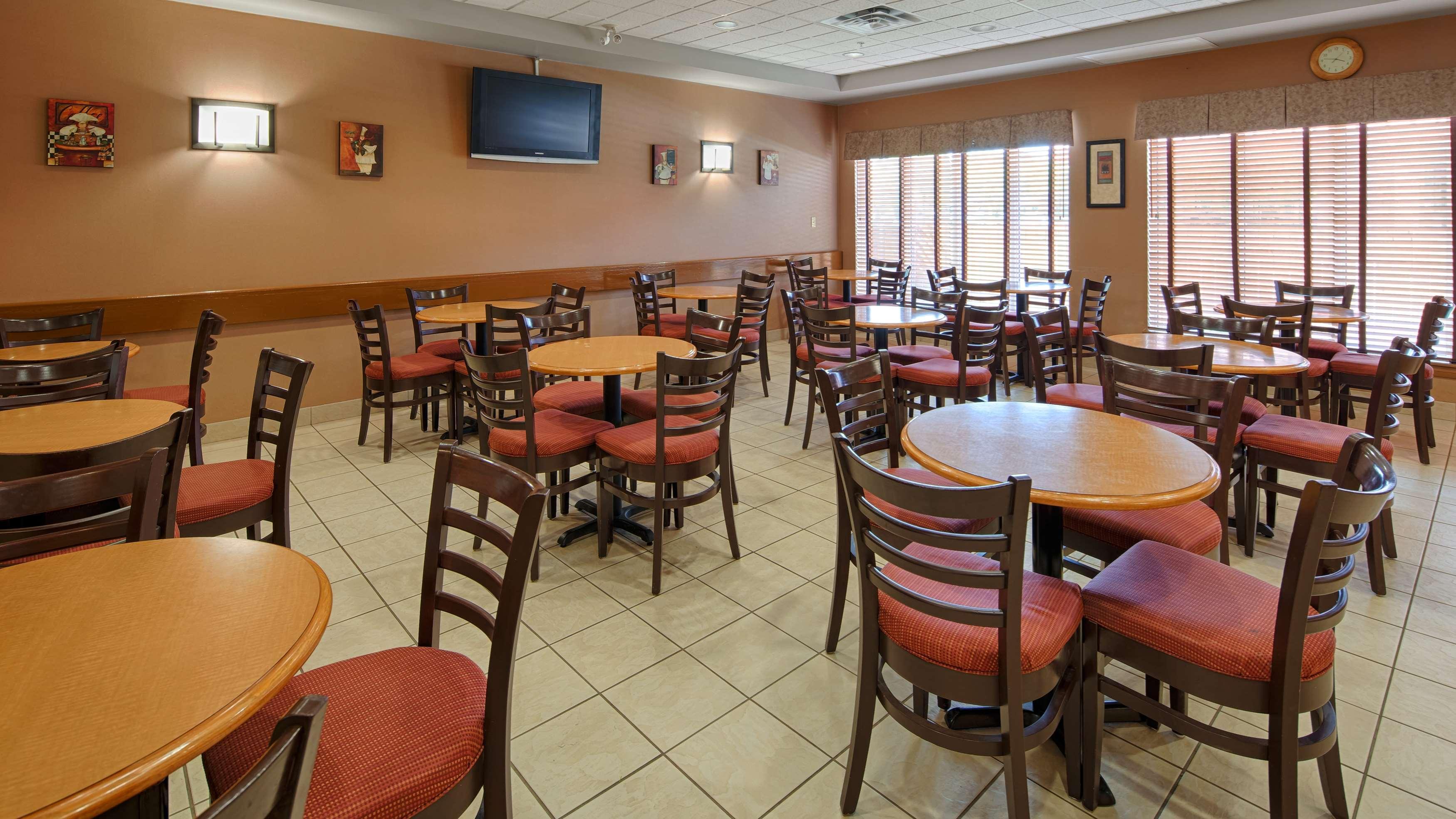Best Western Plus Pembina Inn & Suites Winnipeg Ngoại thất bức ảnh