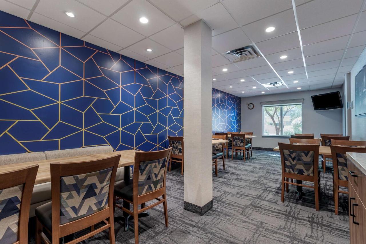 Best Western Plus Pembina Inn & Suites Winnipeg Ngoại thất bức ảnh